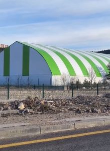 Türker Spor Kızılcahamam profesyonel kapalı halı saha inşaatı ve anahtar teslim proje